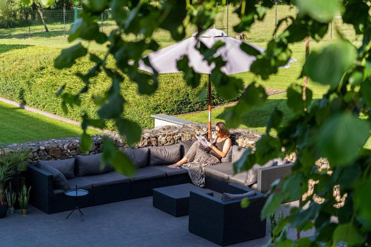 B&B Bed And Beyond Opglabbeek Zewnętrze zdjęcie